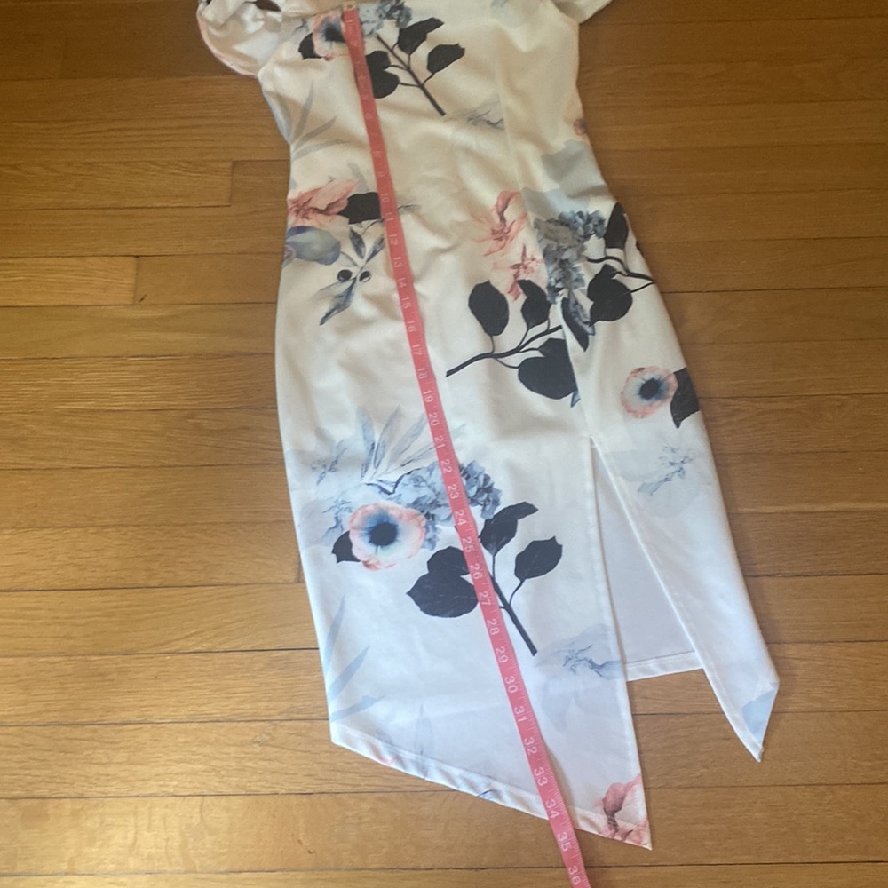 Dress - Picture 4 of 5